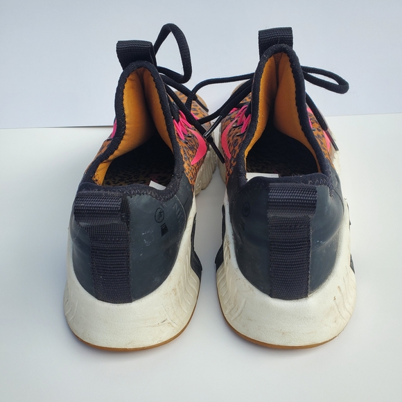 Nike Metcon 3 Training Leopard Print Sneakers - Black and Pink Size 8 Womens - Picture 6 of 7